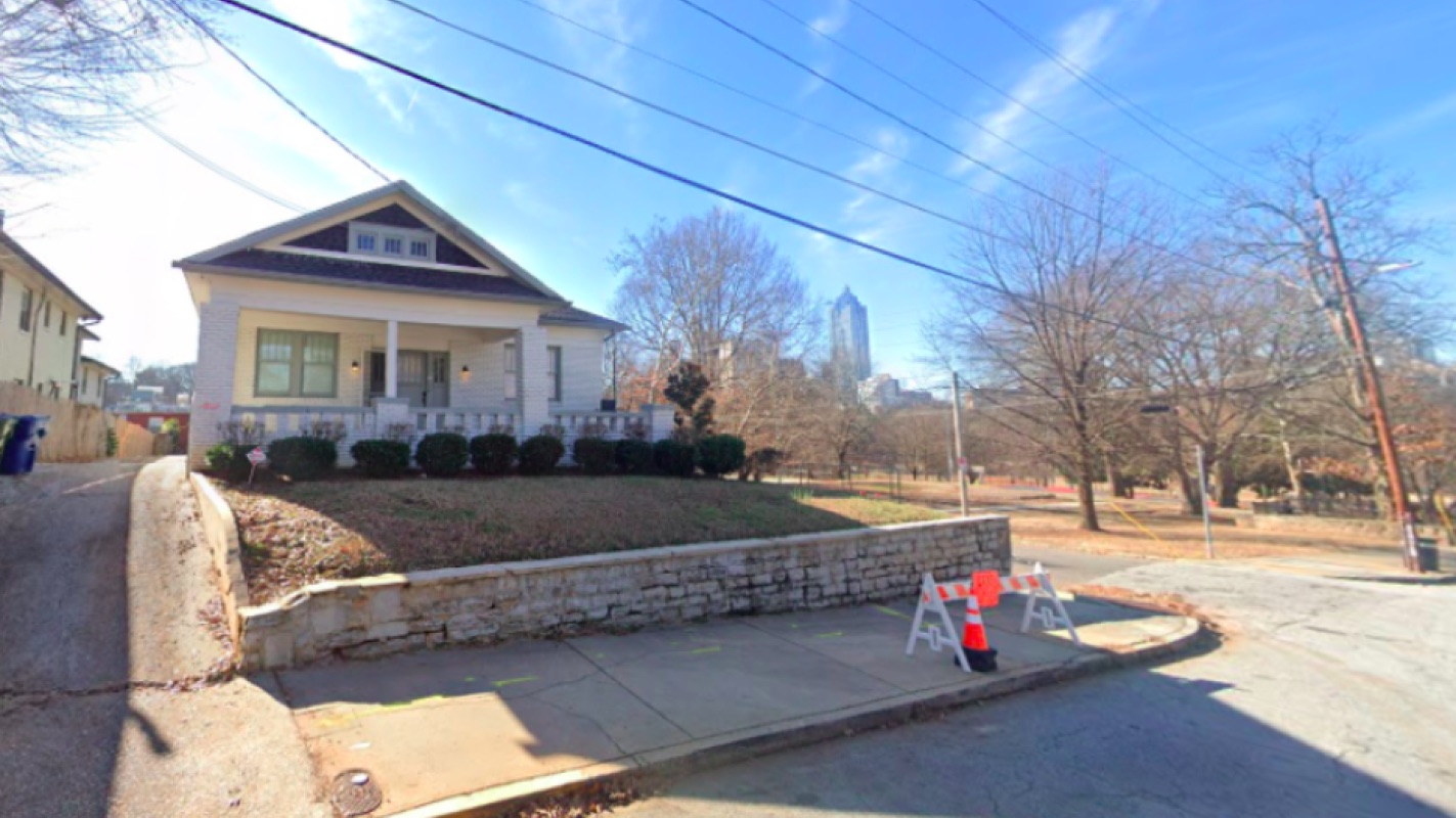 The corner lot at Linden Avenue and Hunt Street in Old Fourth Ward