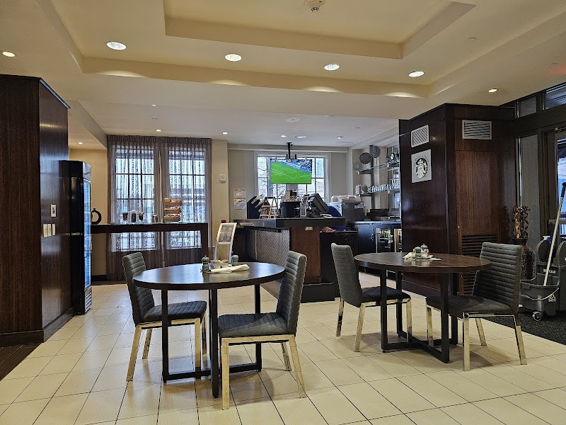 Terrace Bistro @ The Ellis